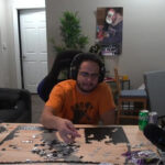 Erobb221 solving a 1000-piece puzzle