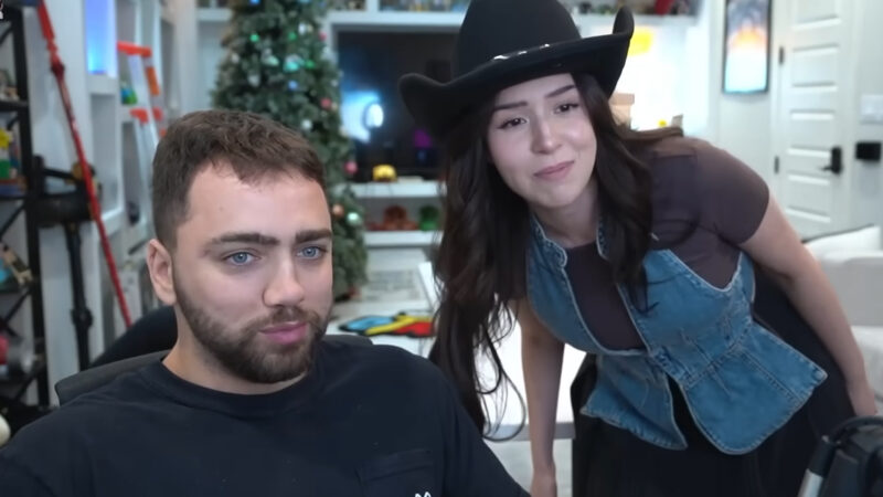 Mizkif and Pokimane during a stream (Image via @Mizkif/Twitch)