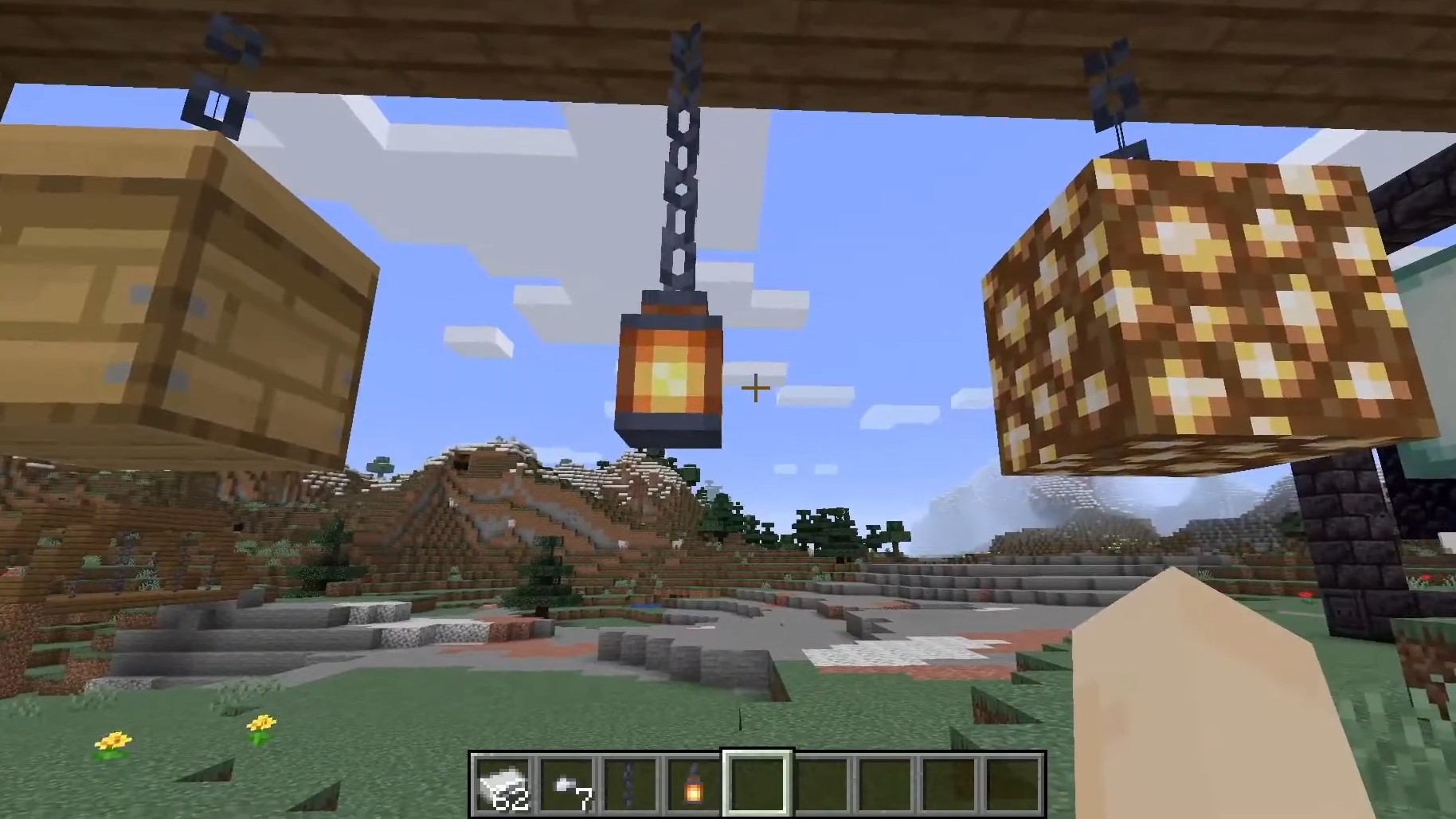Chains can suspend blocks and items (Image via Mojang)