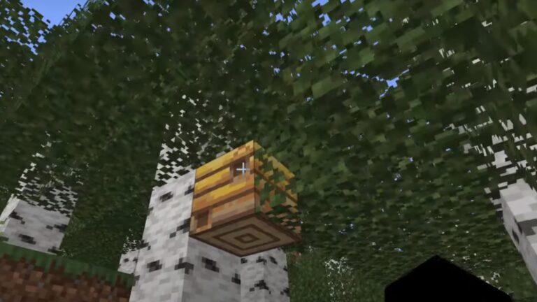 Bee Hives in Minecraft