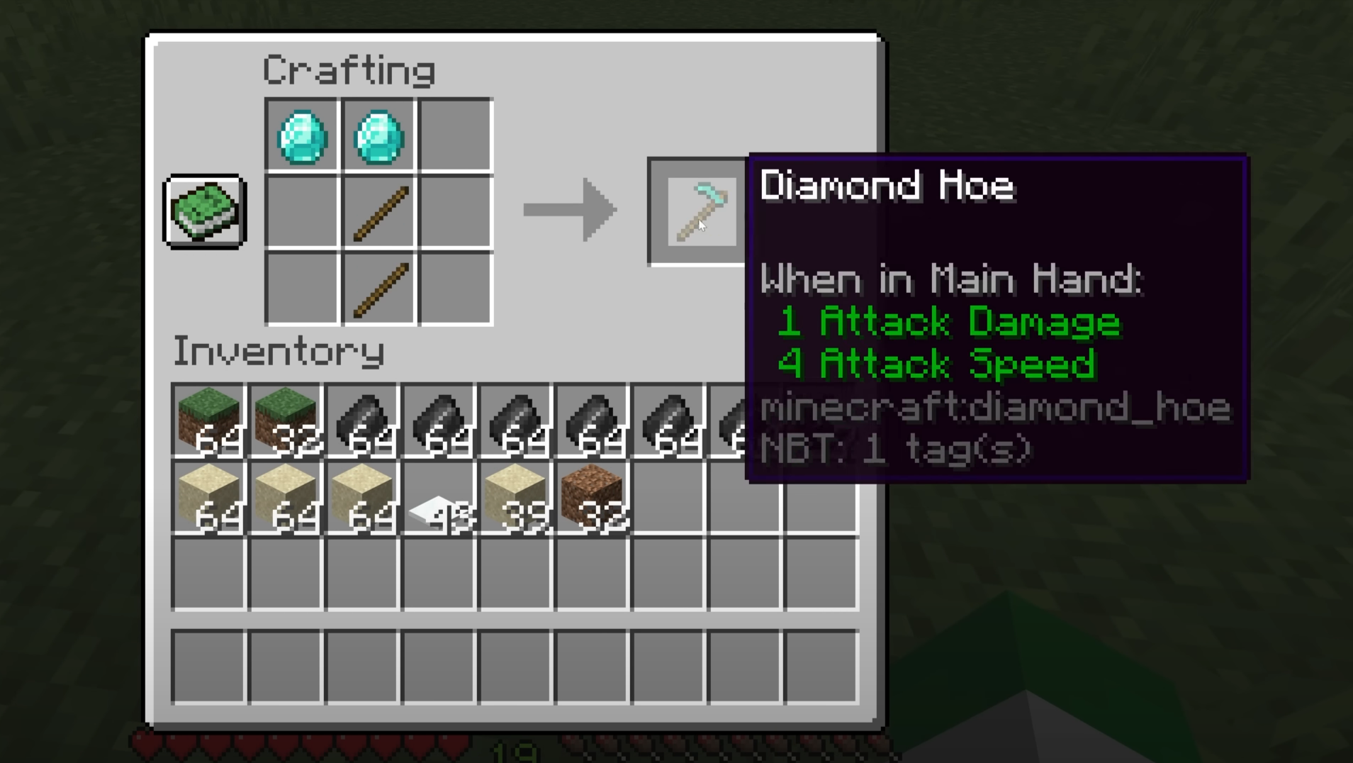 How to craft a hoe in Minecraft
