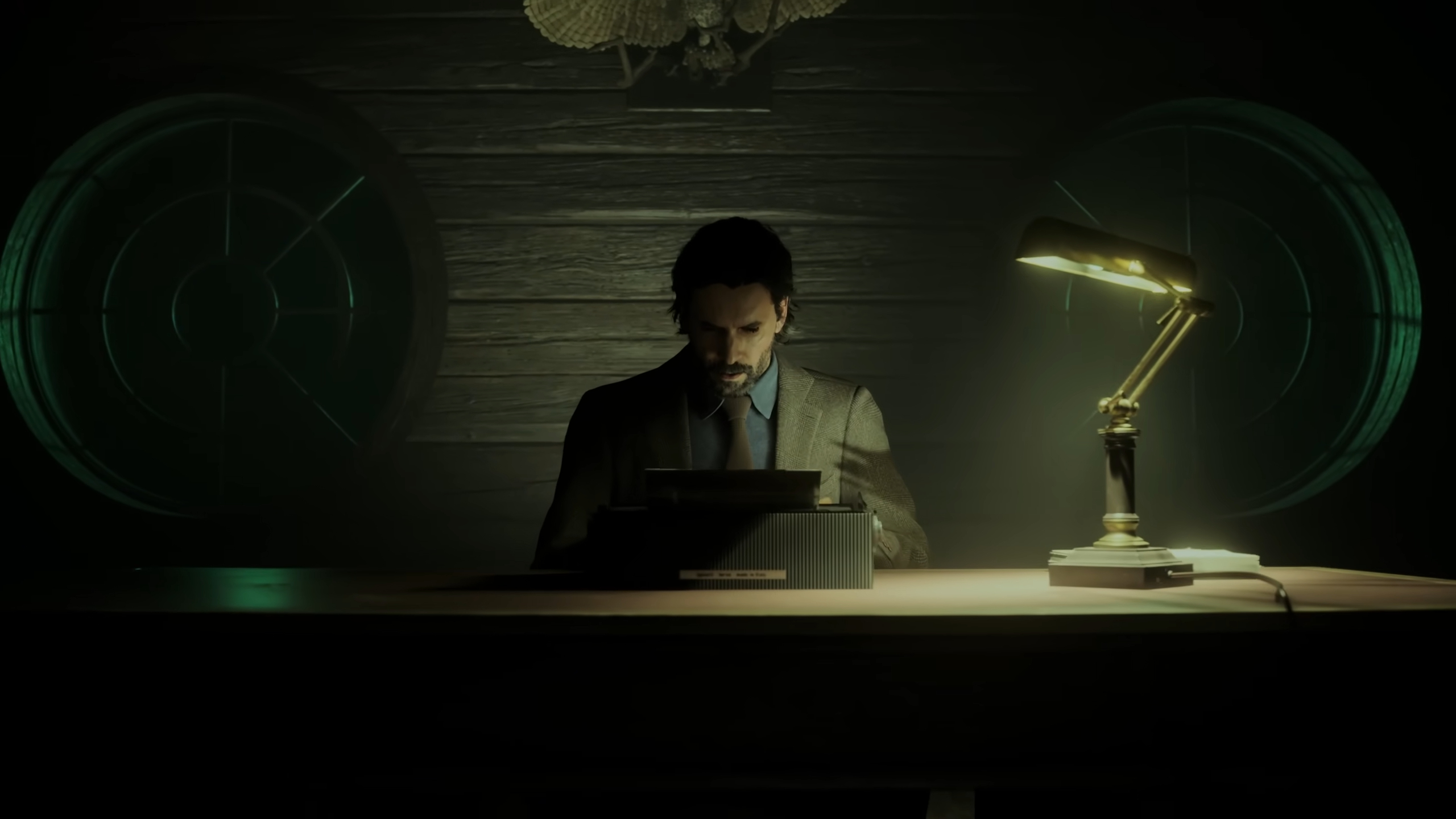 Picture of Alan Wake with his infamous typewriter