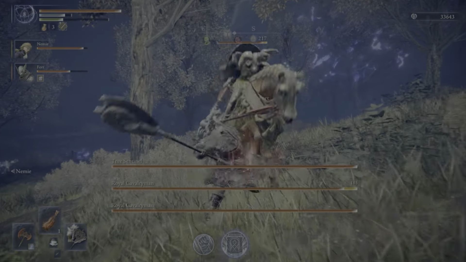 The boss if flanked by two cavalrymen (Source: Bandai Namco Entertainment, Boss Fight Database/YouTube)
