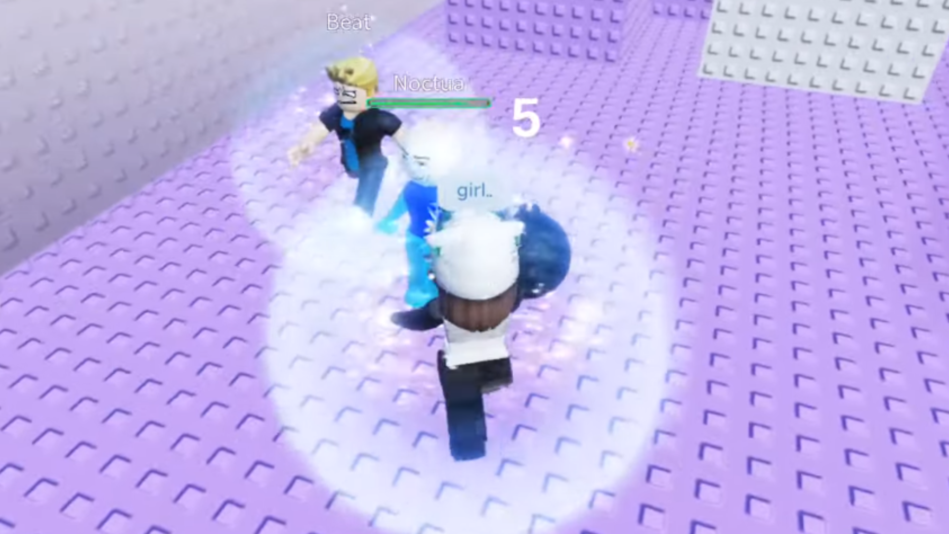 Pass on the bomb before the timer reaches zero (Image via 크롱 스튜디오 | Roblox)
