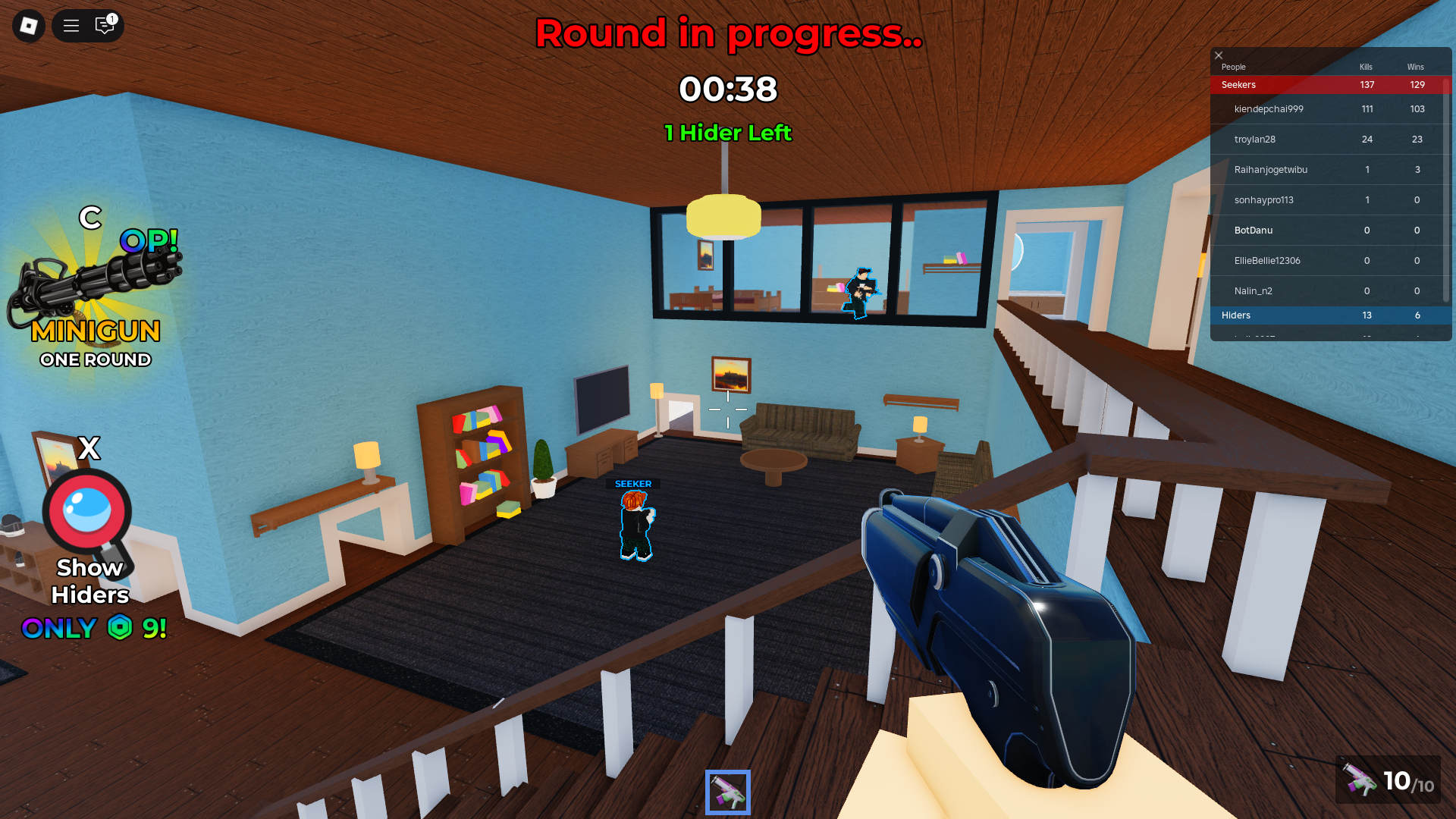 Seeker with a gun (Image via Roblox)