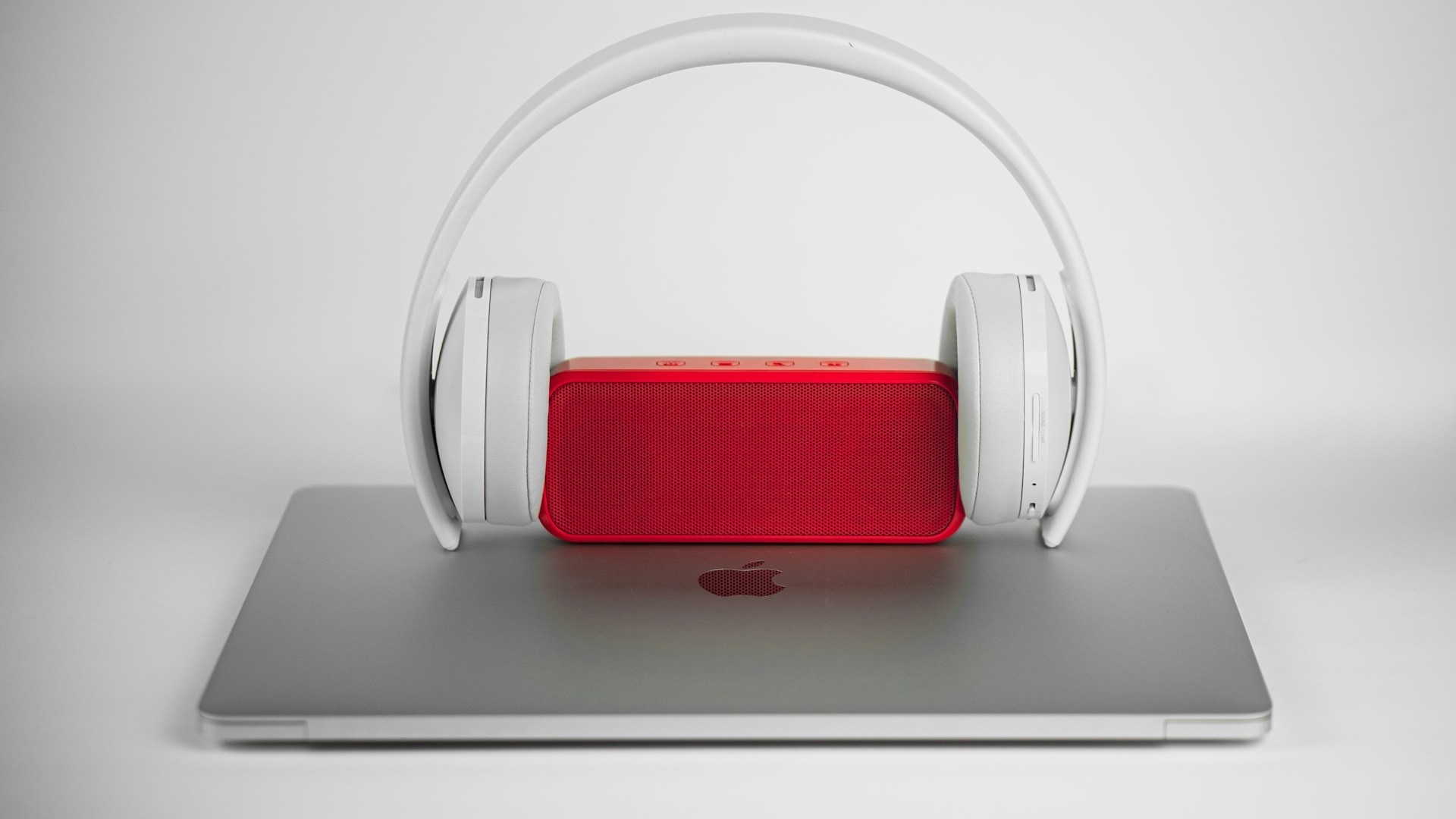 Picture of MacBook with Bluetooth devices