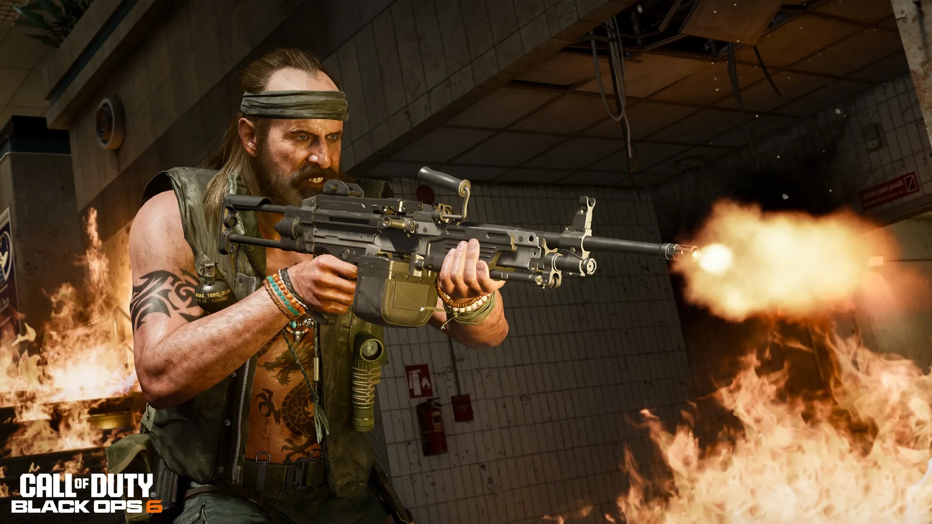 An Operator using new weapons in Black Ops 6 and Warzone Season 5