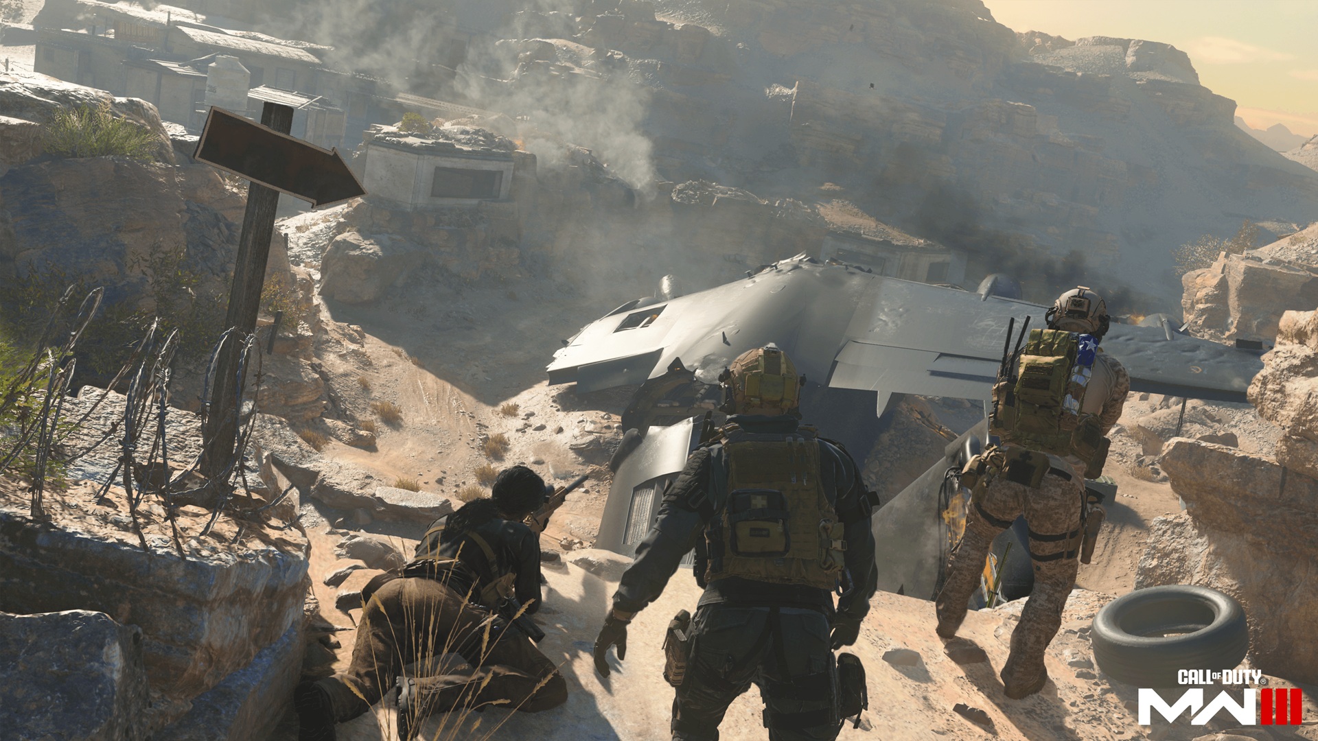 Three Modern Warfare 3 Operators on a cliff