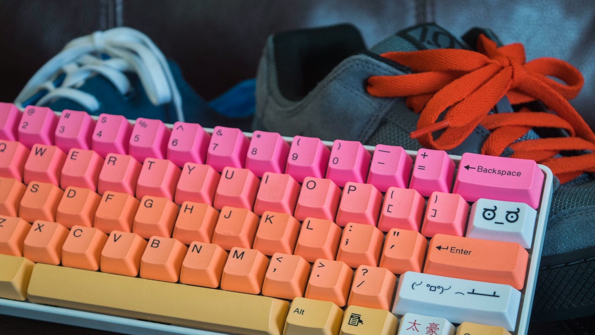 Picture of the colorful keycaps of a mechanical keyboard