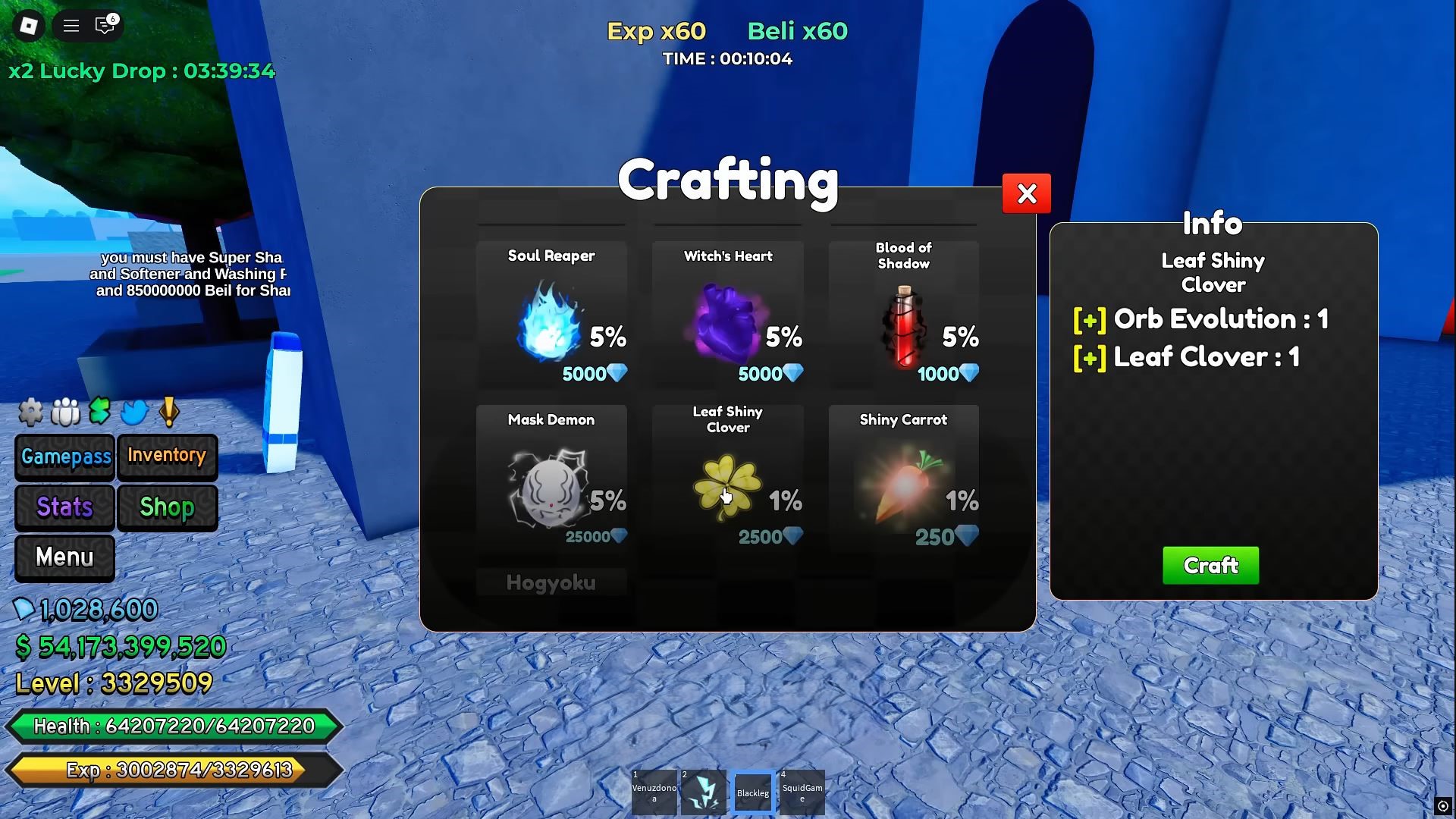 Crafting shiny leaf clover (Image via Roblox Corporation)