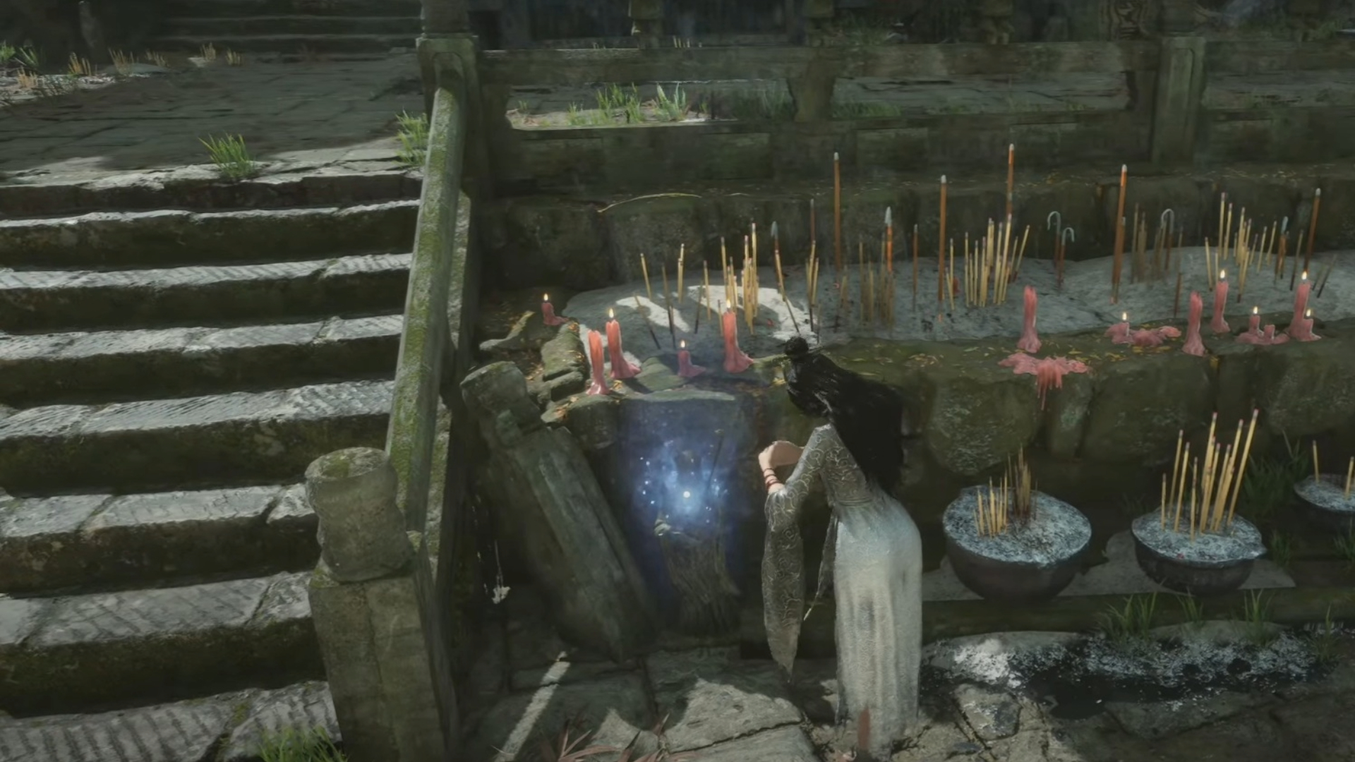 Worship at the shrine outside the Shu Sanctum to get a Divine Gift