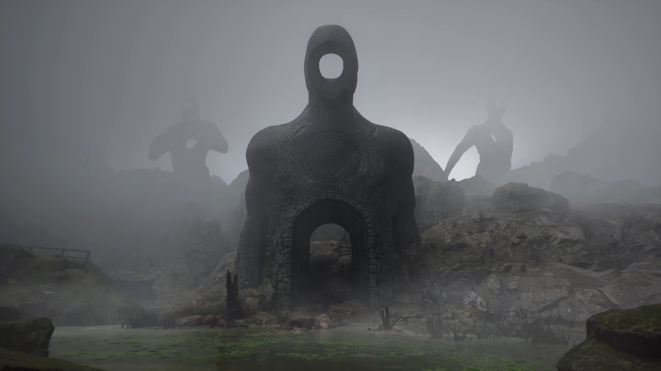 Picture of a statue of a Hollow Walker in Hell Is Us