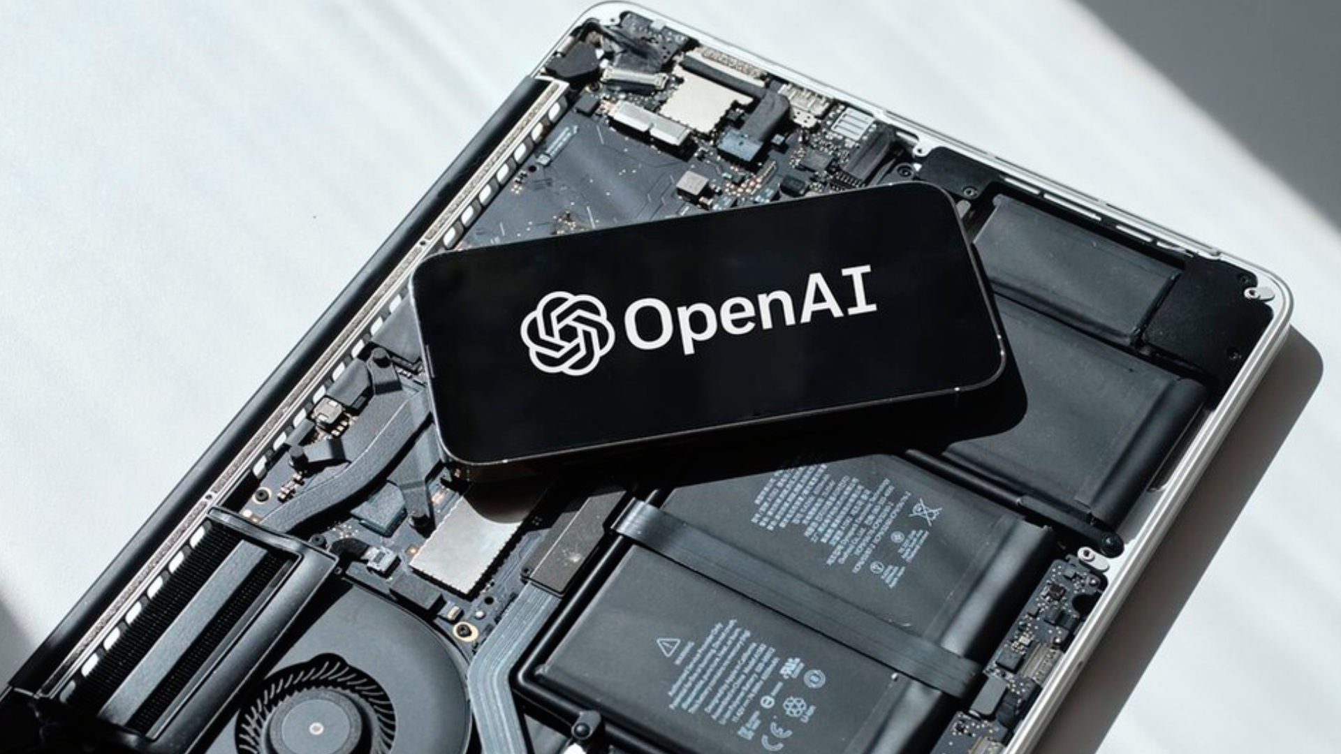 OpenAI's agents hacked into Hugging Face in _unprecedented cyber incident_ (Image via Focal Foto_Wikimedia Commons)