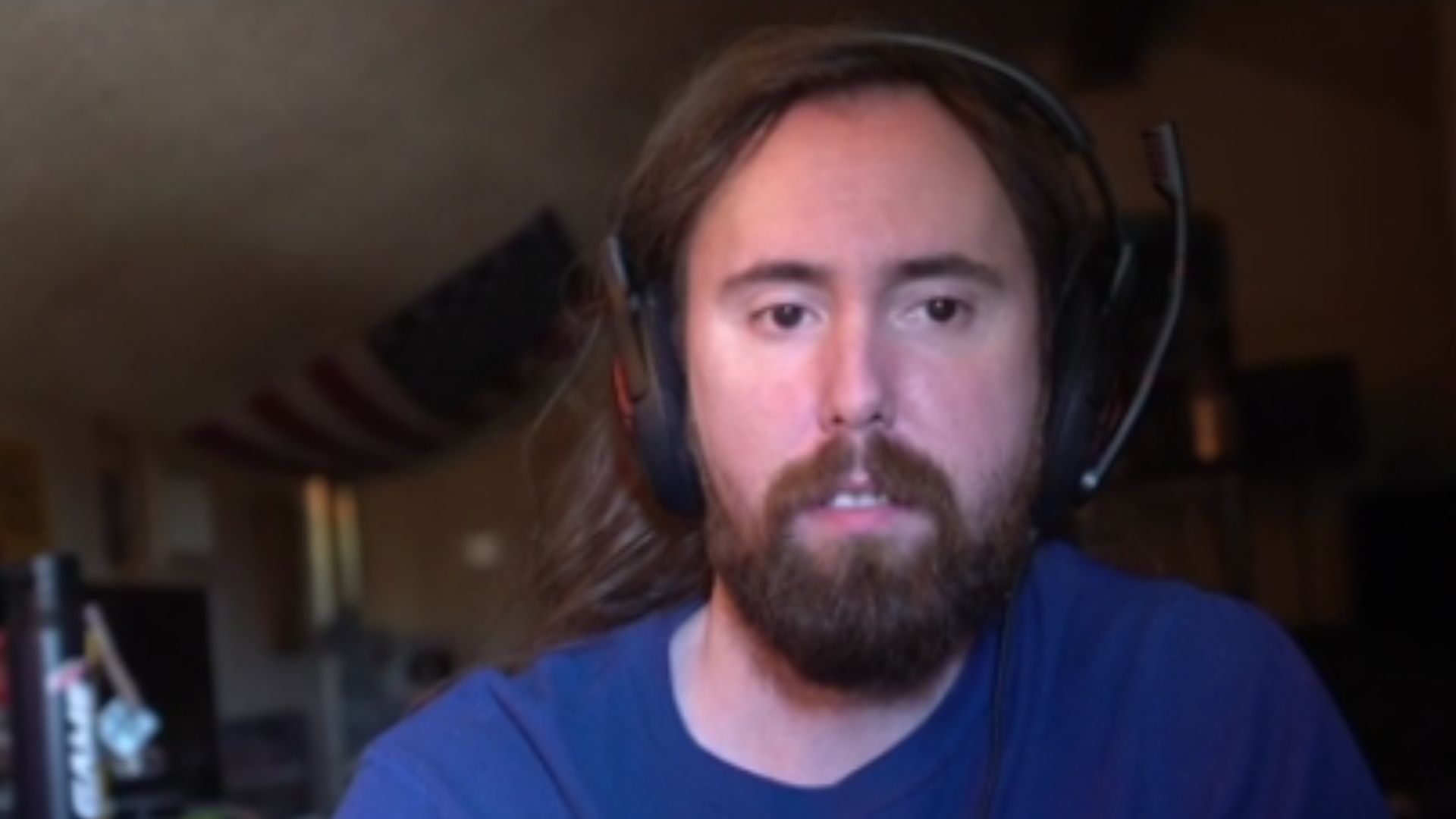 Asmongold shares his views on immigrants (Image via Kick/@asmongold)