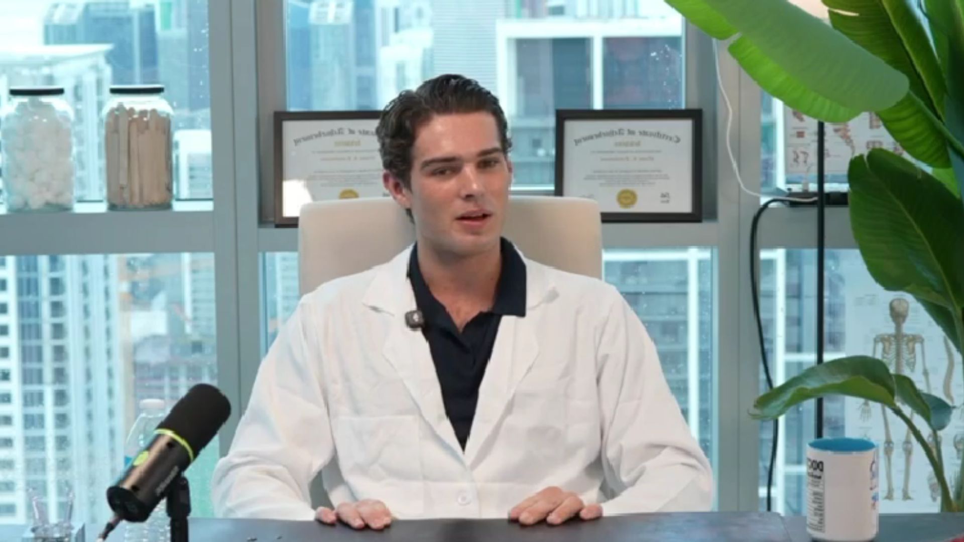 Clavicular discusses the benefits of cosmetic surgery (Image via Kick/@clavicular)