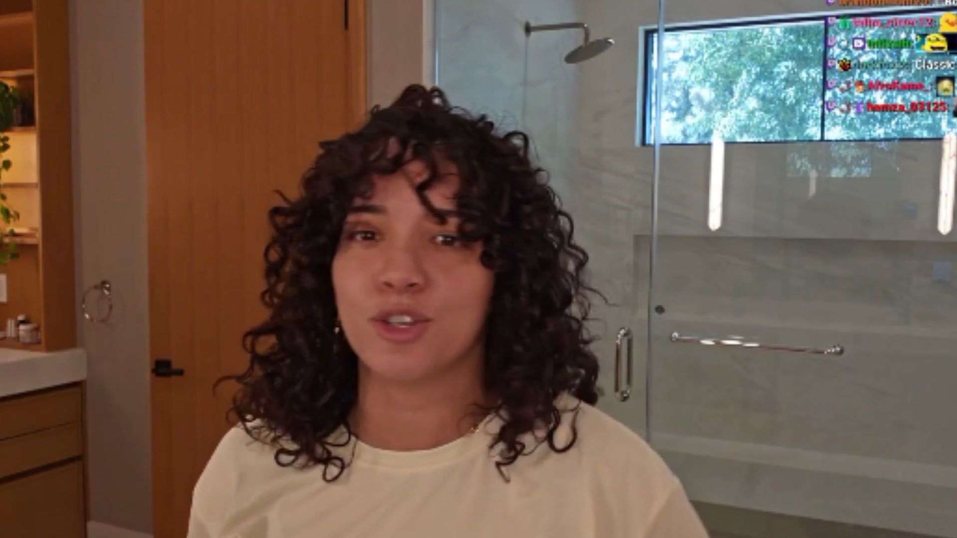 The streamer defended her nomination for Streamer of the Year (Source: Cinna/Twitch)