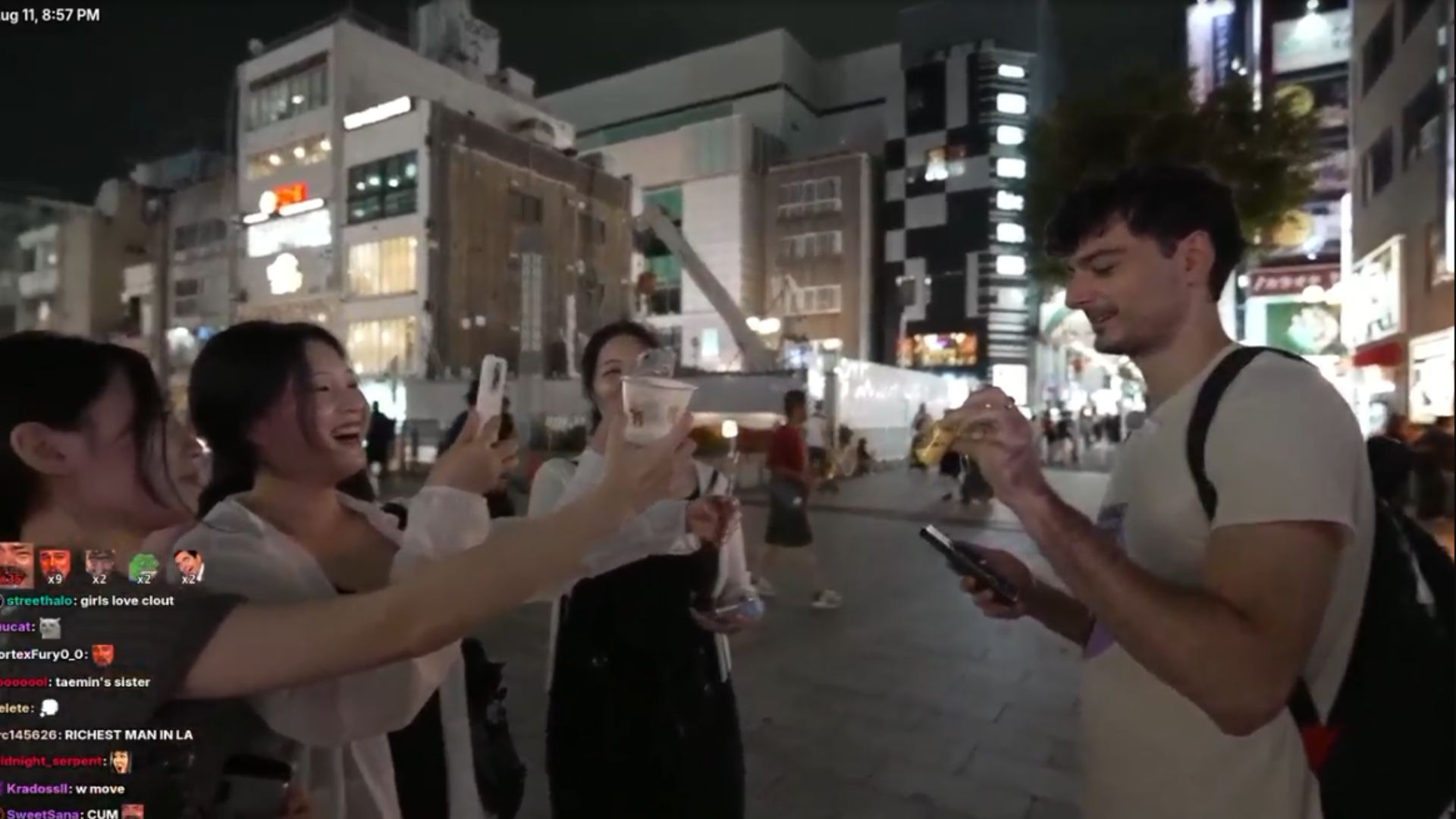The streamer was handing his trash off to random people (Source: Ice Poseidon/Kick)