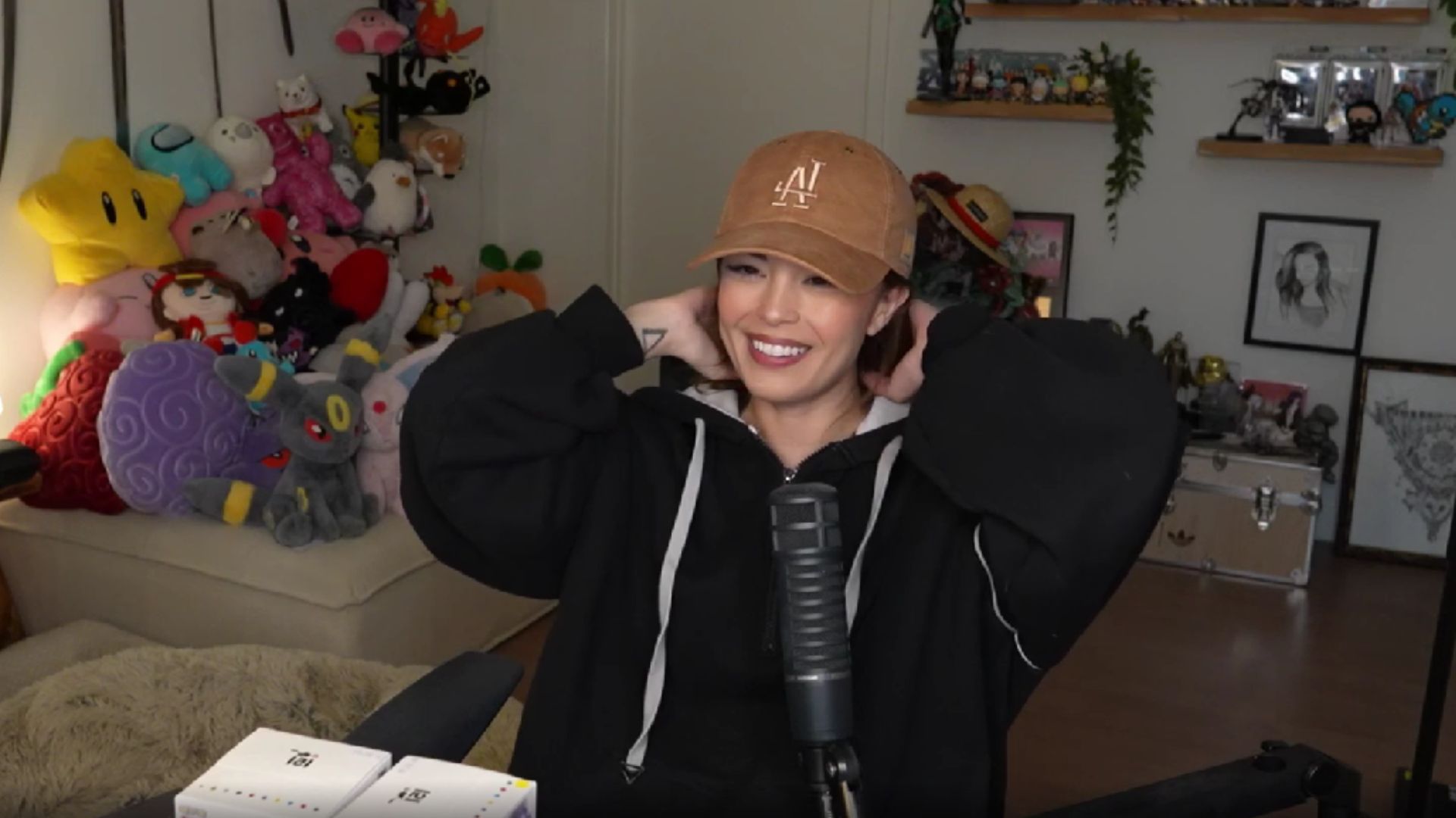 Valkyrae talks about her streaming schedule (Image via Twitch/@valkyrae)