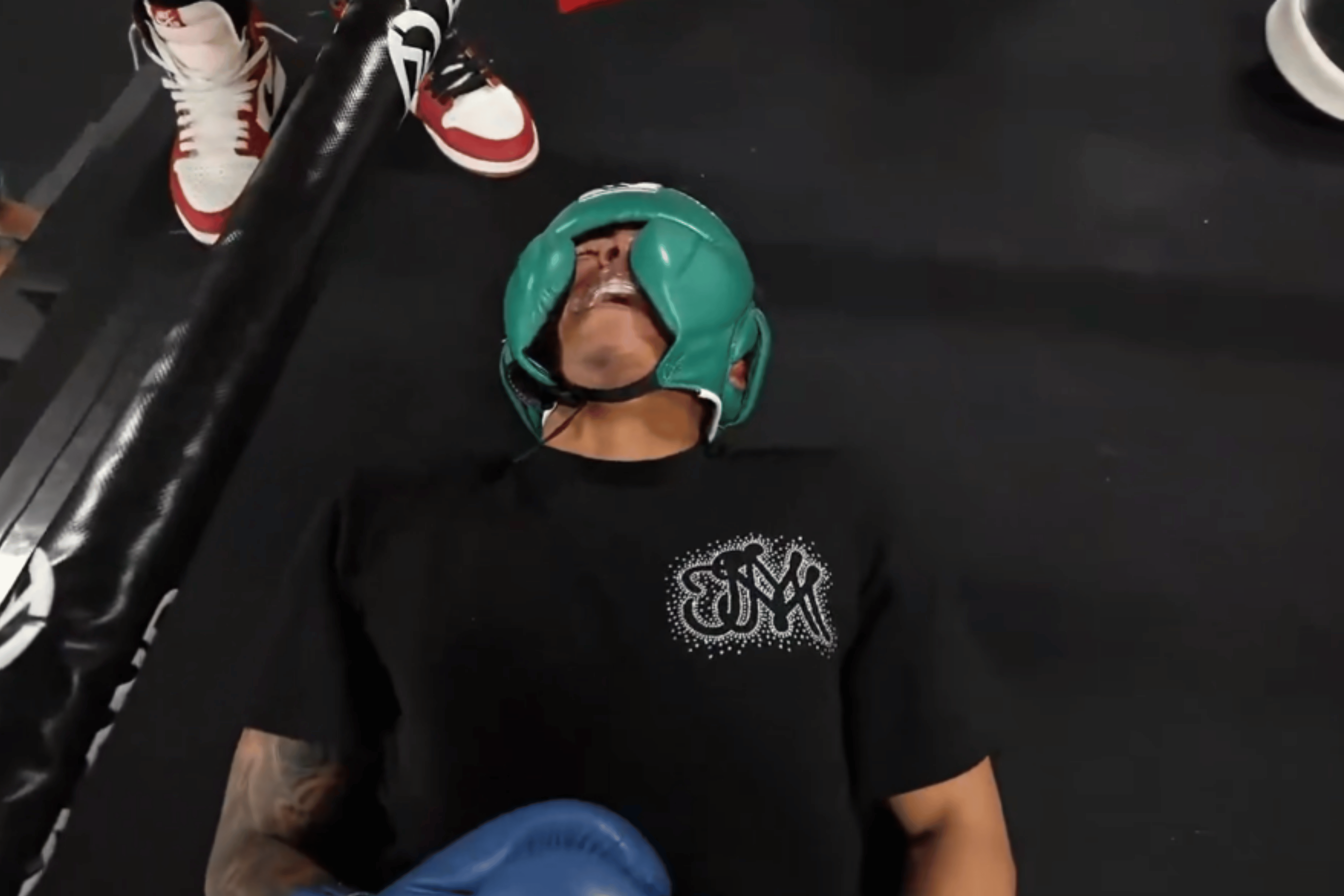 Former boxing champion Marcos Maidana delivered a brutal knockout to streamer Oblivion during a live stream on September 4, 2026.