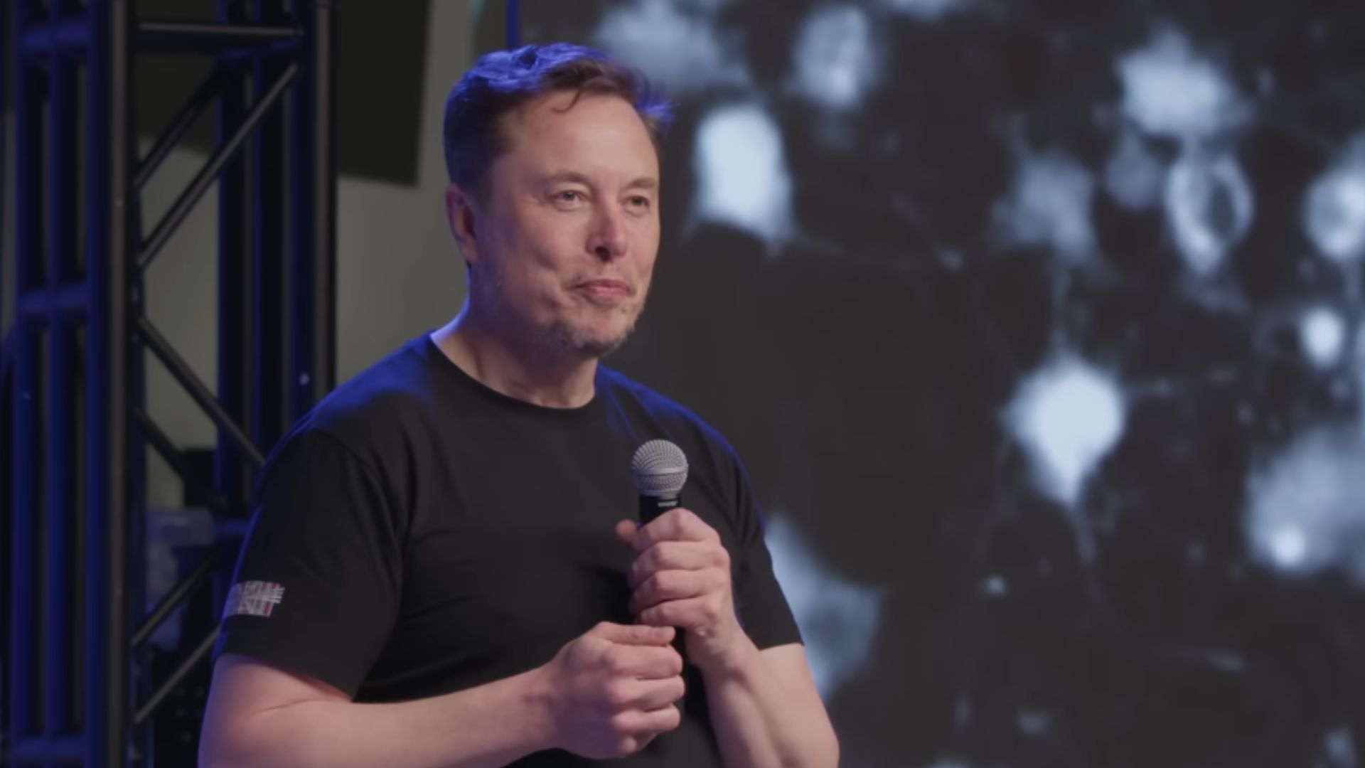 Elon Musk shared his thoughts on Zion Teasley (Image via YouTube/@neuralink)