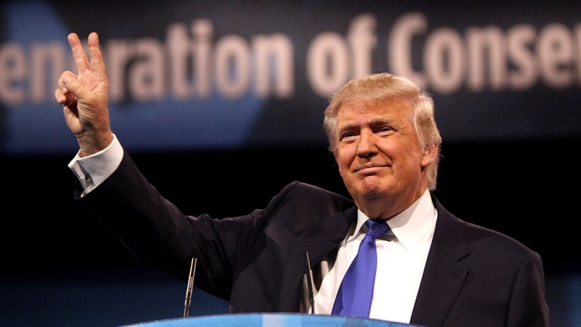 Donald Trump makes a joke about Nicki Minaj (Image via Wikimedia Commons / Gage Skidmore)