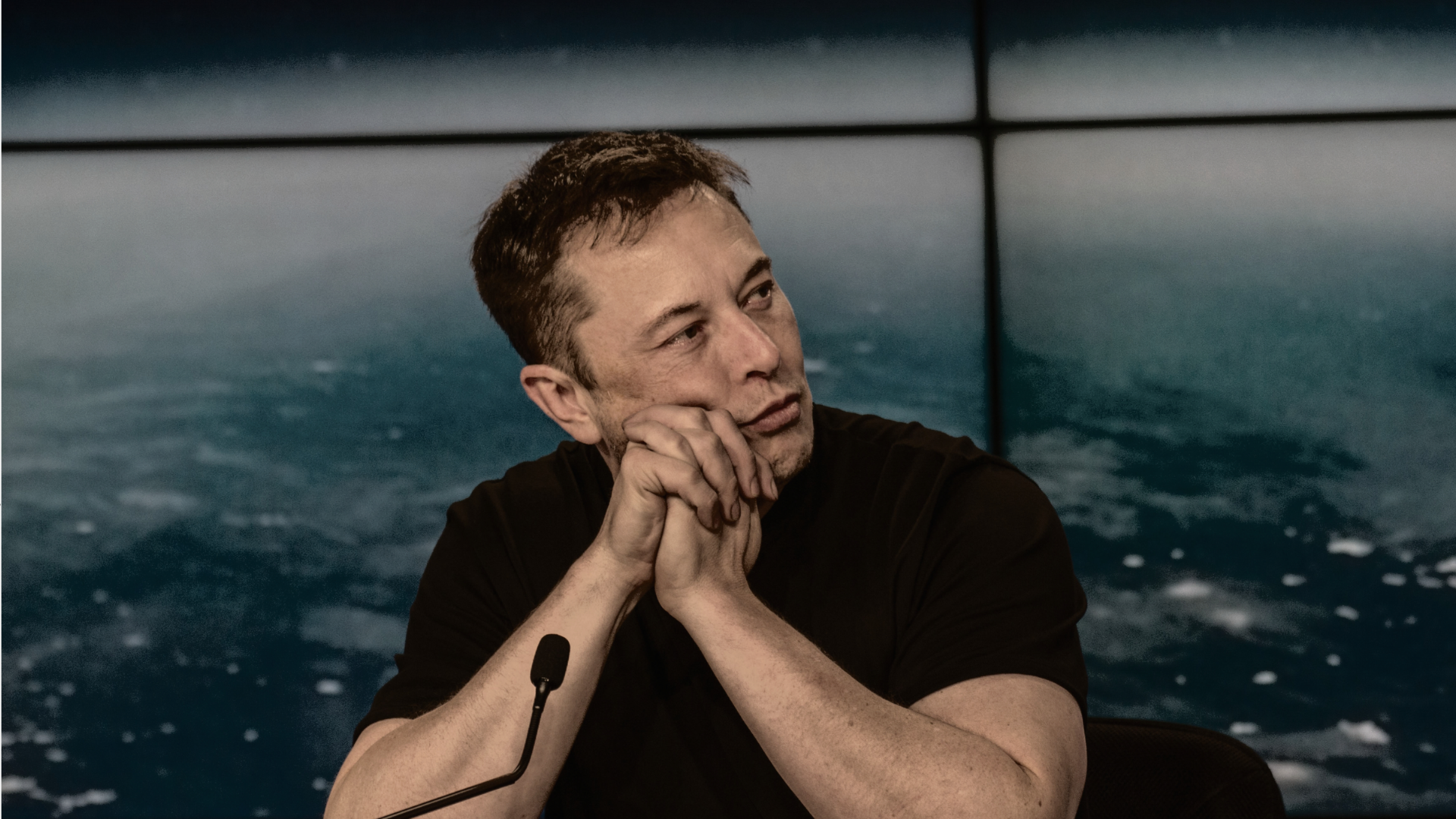 Elon Musk claimed he would give one of his SpaceX shares to every child in America next year (Image via Daniel Oberhaus/ Wikimedia Commons)