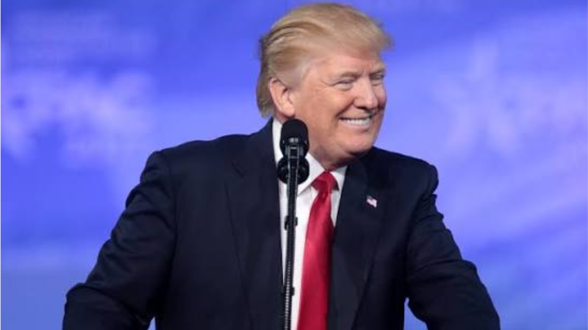 Jake Paul speaks at Donald Trump's Ohio rally, urging voters to support Republicans and declaring that Ohio must be protected (Image via Gaga Skidmore/ Wikimedia Commons)