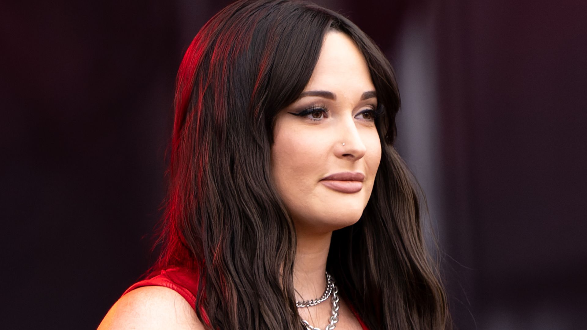 Kacey Musgraves talks about Christopher Columbus (Image via Wikimedia Commons/Raph_PH)