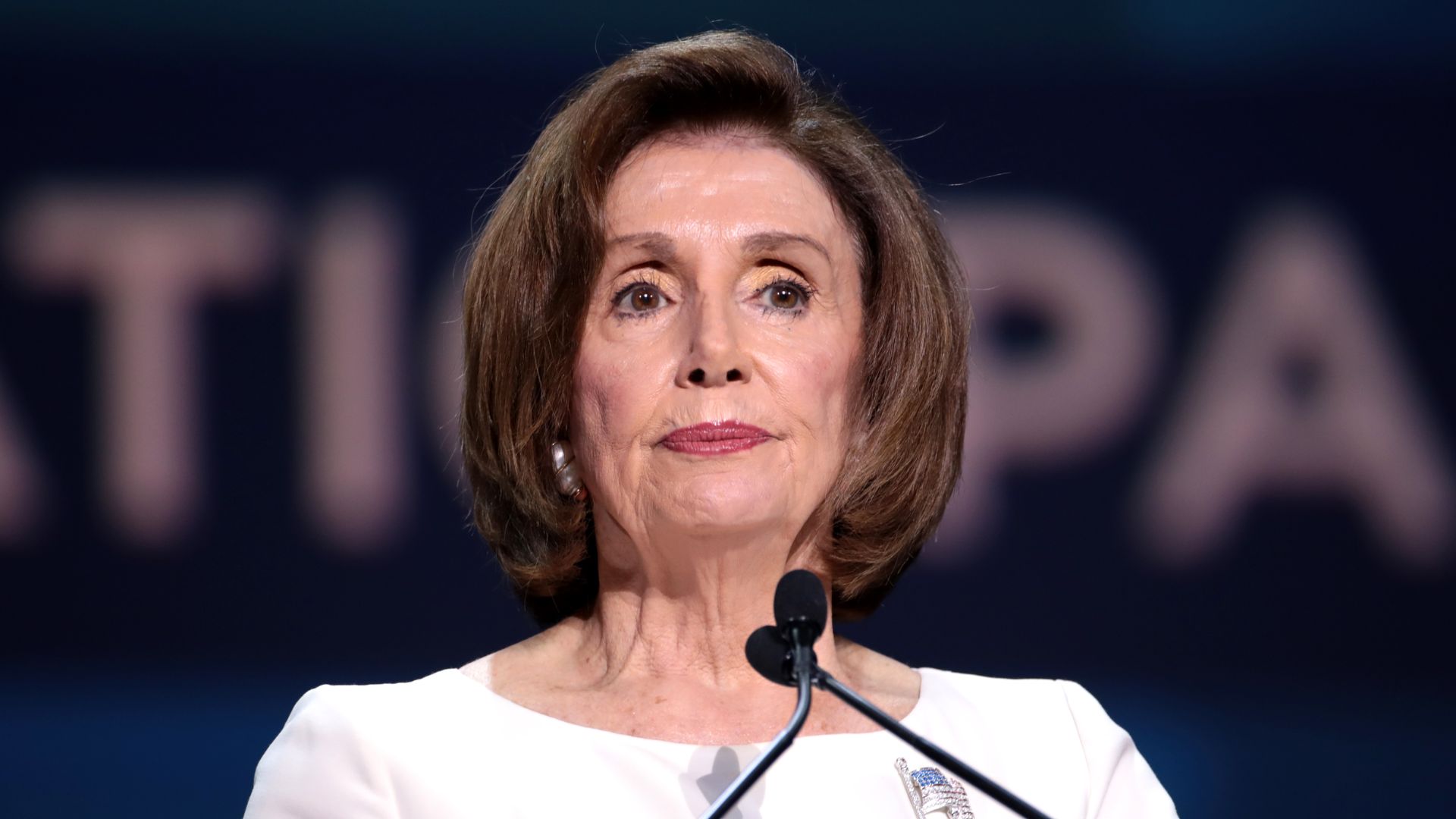 Nancy Pelosi reacts to Trump's comments (Image via Wikimedia Commons/Gage Skidmore)